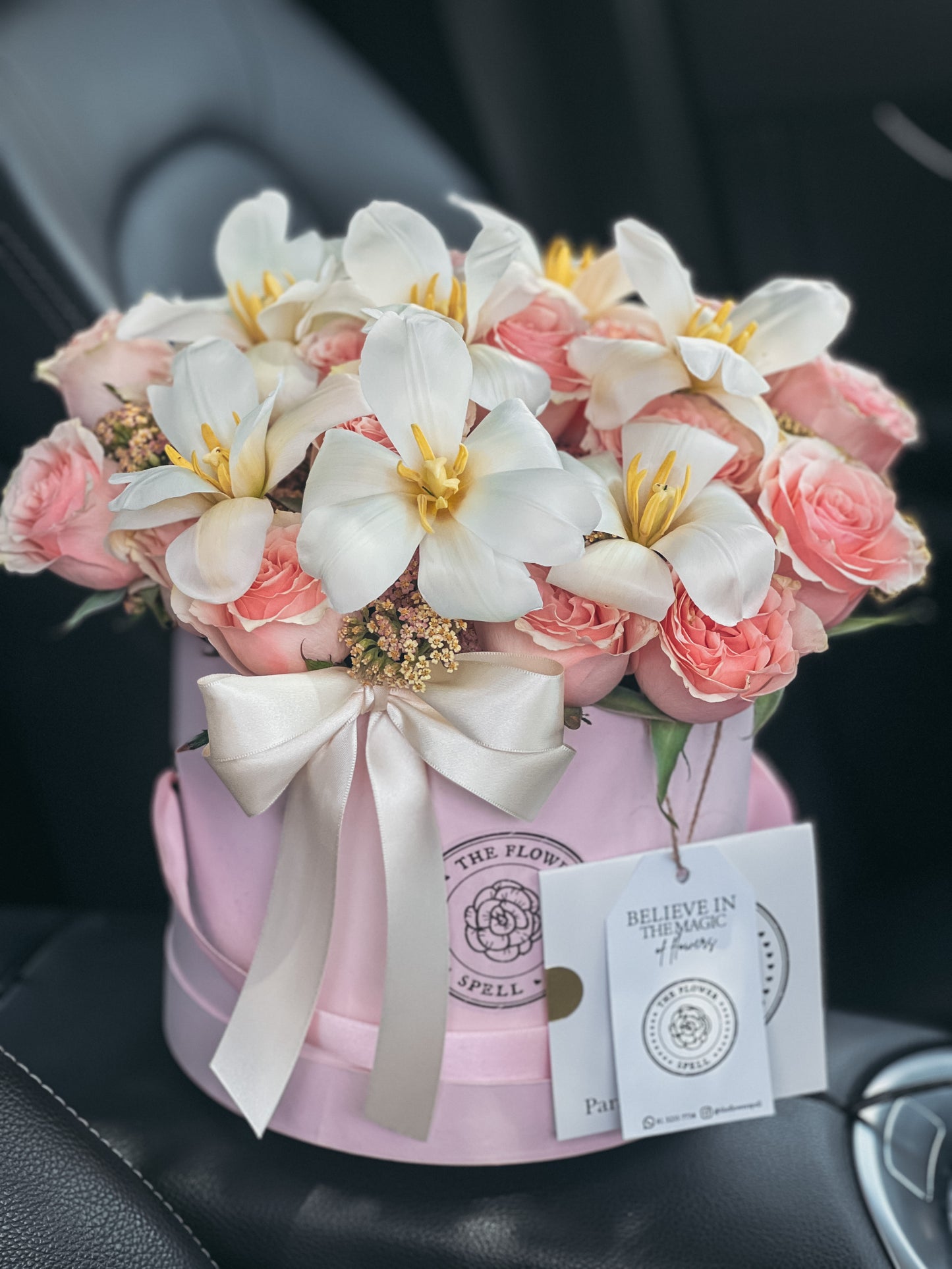 Rosas y Tulipanes en Caja