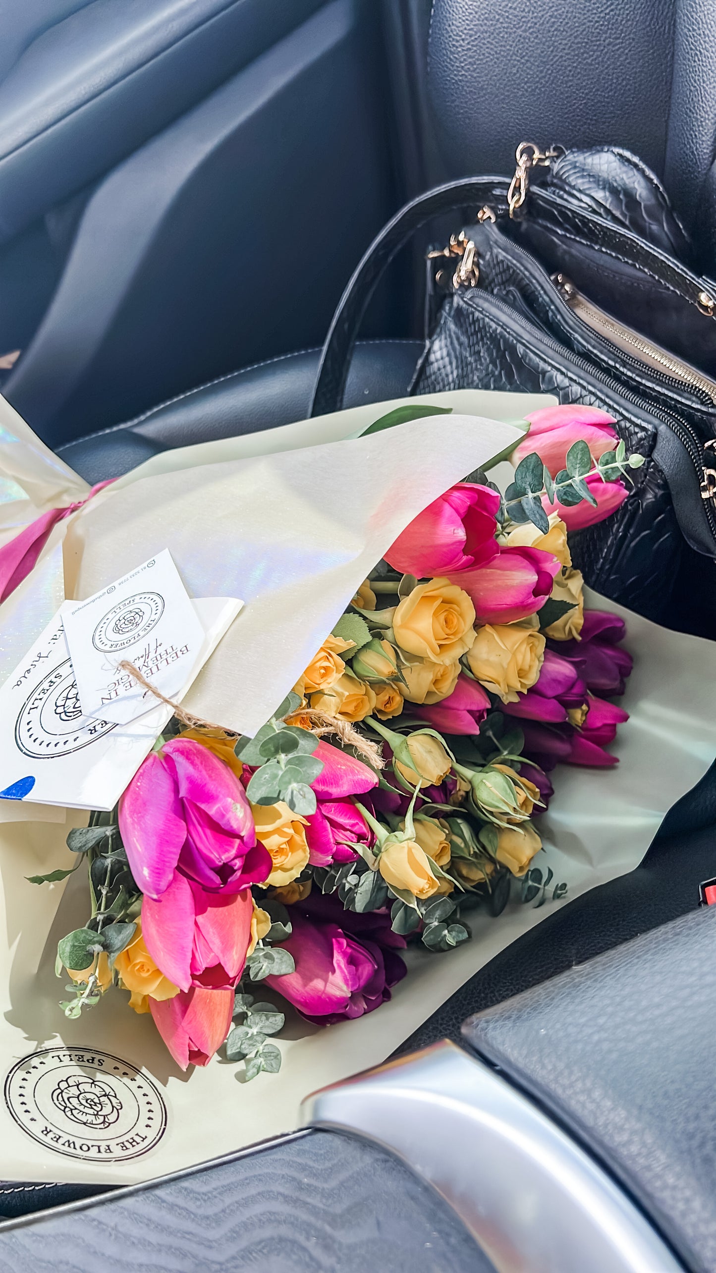 20 Tulipanes y mini rosas bouquet