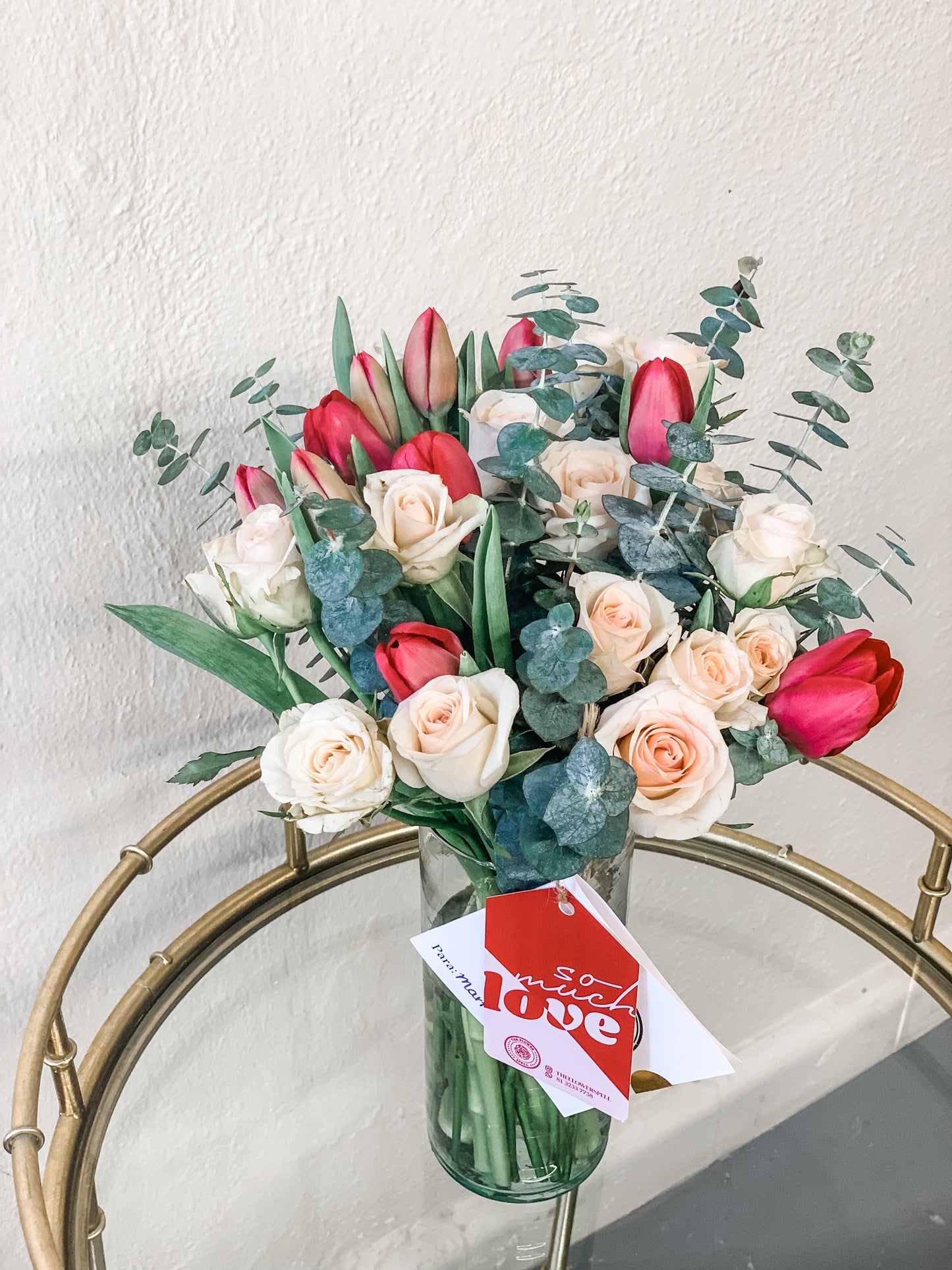 10 Tulipanes y mini rosas