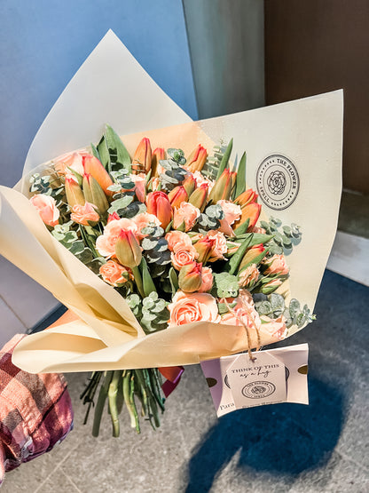 20 Tulipanes y mini rosas bouquet